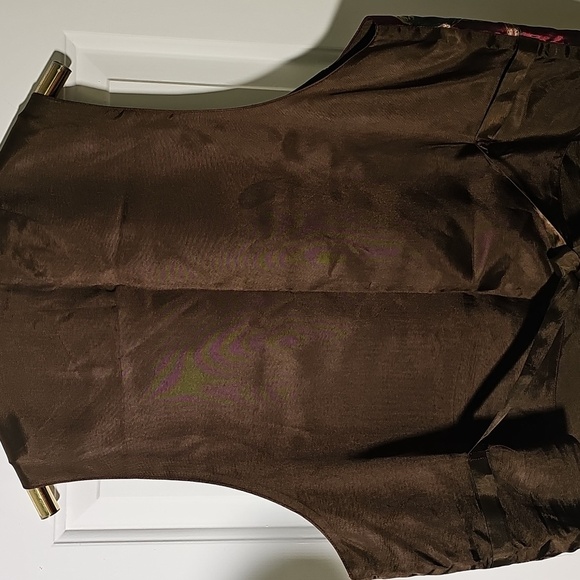 Red Vintage Vest with Humming Bird Pattern. Size XL. 100% Silk. Lovely - Picture 6 of 12